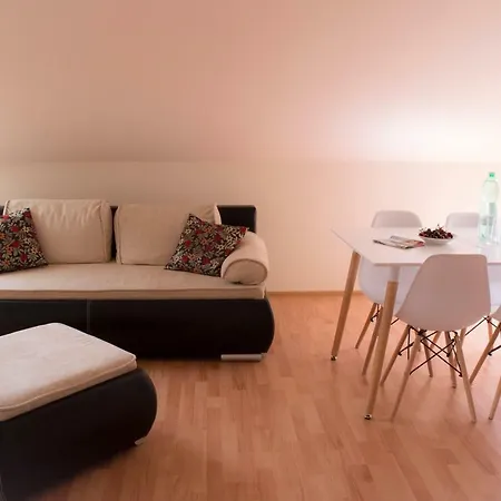 Artresidence Apartment